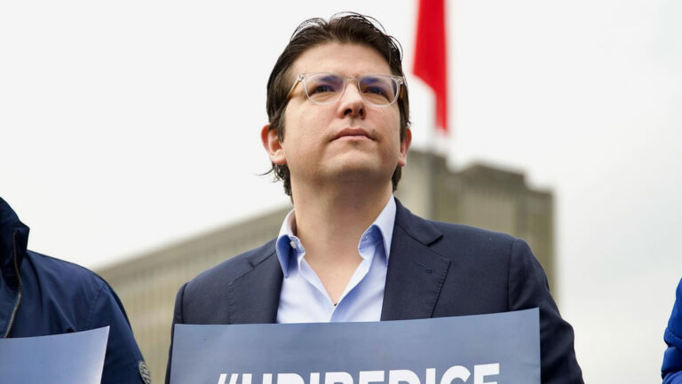 Reportan mejoría neurológica en Miguel Uribe Turbay