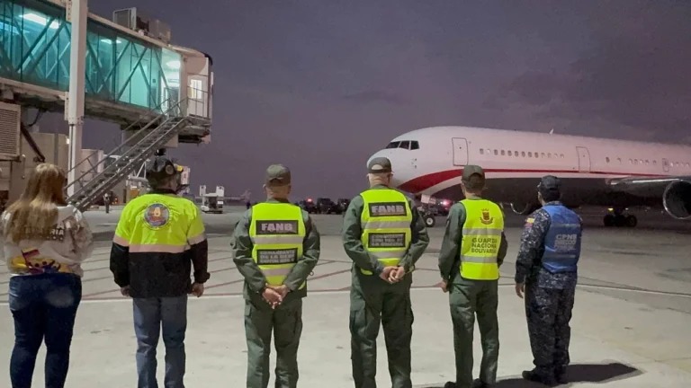 Retornan a Venezuela 194 migrantes