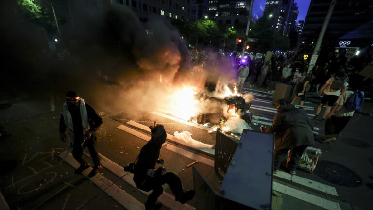 Se extienden las protestas contra las políticas migratorias en EEUU