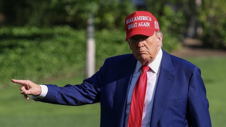 Trump advierte que mantengan bajos los precios del petróleo