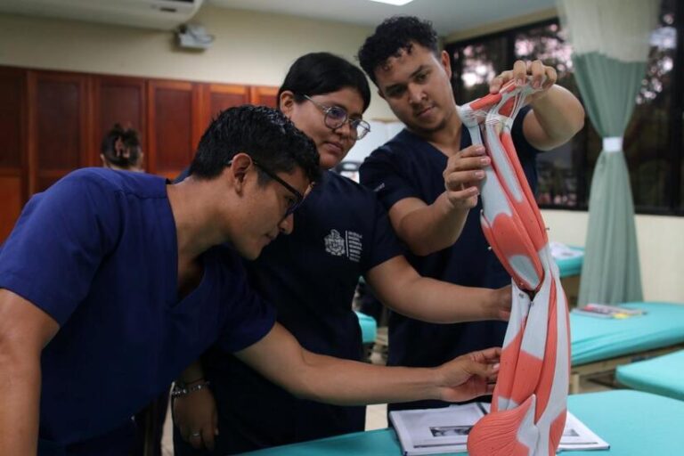 UNAN-Managua revoluciona la enseñanza en Fisioterapia con tecnología de punta