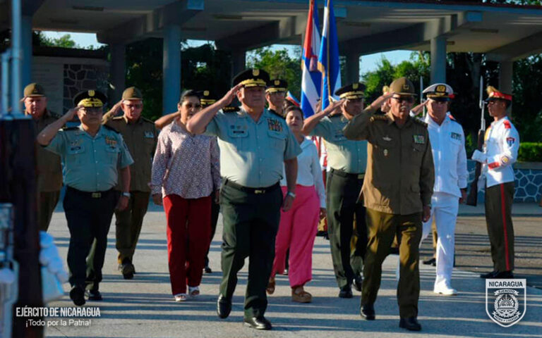 Visita oficial del Jefe del Estado Mayor General del Ejército de Nicaragua a la República de Cuba