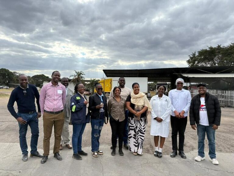 Misión diplomática nicaragüense inicia gira agrícola con visitas técnicas a empresas y fincas de Zimbabue