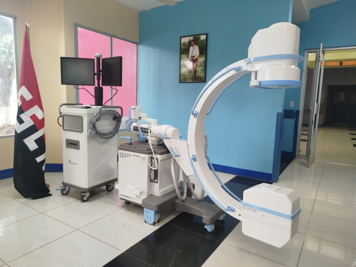 Hospital “La Mascota” recibe Equipo Arco C para cirugías