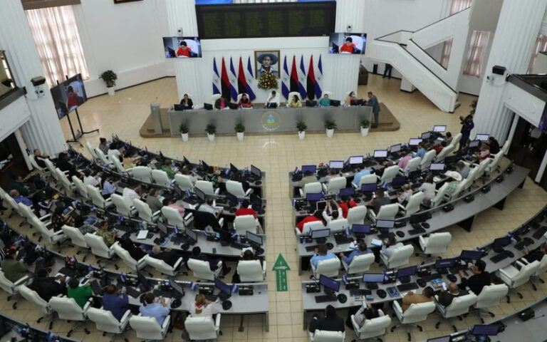 Aprueban reglamentación de la Ley de Inversiones Extranjeras