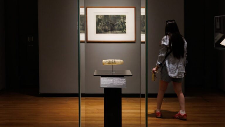 Un condón con casi 200 años de antigüedad