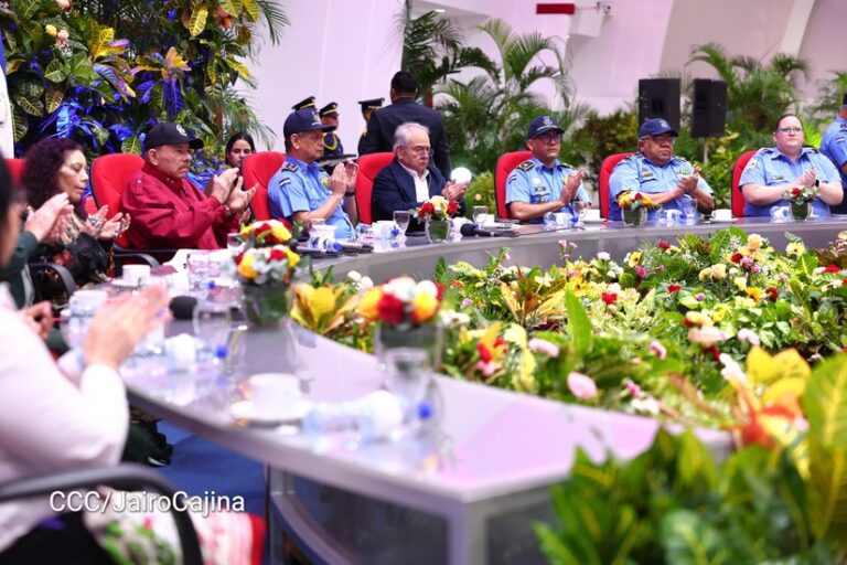 Copresidentes rinden homenaje al 89 natalicio del Comandante Carlos Fonseca Amador