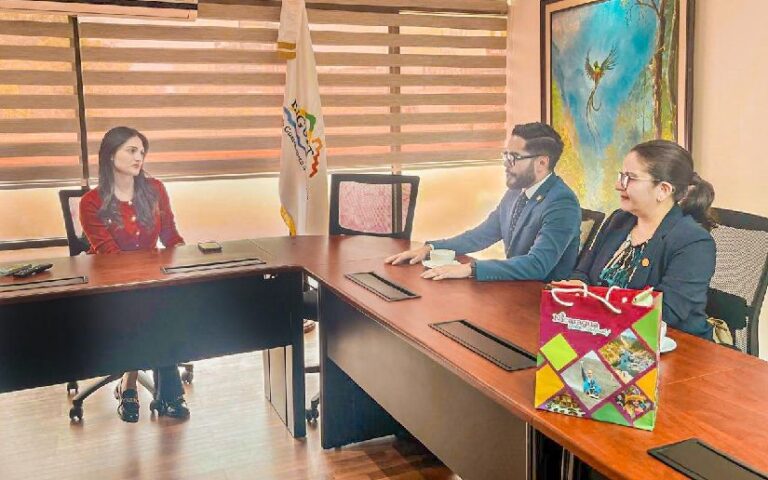 Embajador de Nicaragua sostiene reunión con la Subdirectora General del Instituto Guatemalteco de Turismo