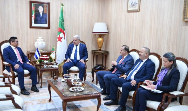 Embajador de Nicaragua sostiene encuentro con el Presidente de la Asamblea Popular de Argelia