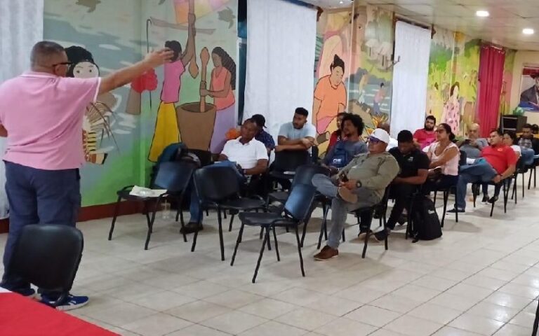 Inpesca desarrolla talleres de capacitación sobre sistema automatizado de pesquería artesanal de langosta