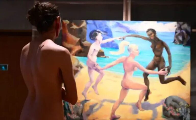 Inauguran exposición nudista, sólo para desnudos