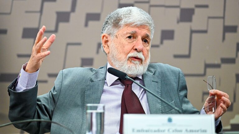 Amenaza de la OTAN a Brasil es inapropiada y absurda, dijo Amorim
