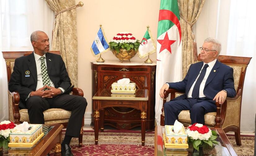 Argelia sostiene encuentro con delegación de Nicaragua