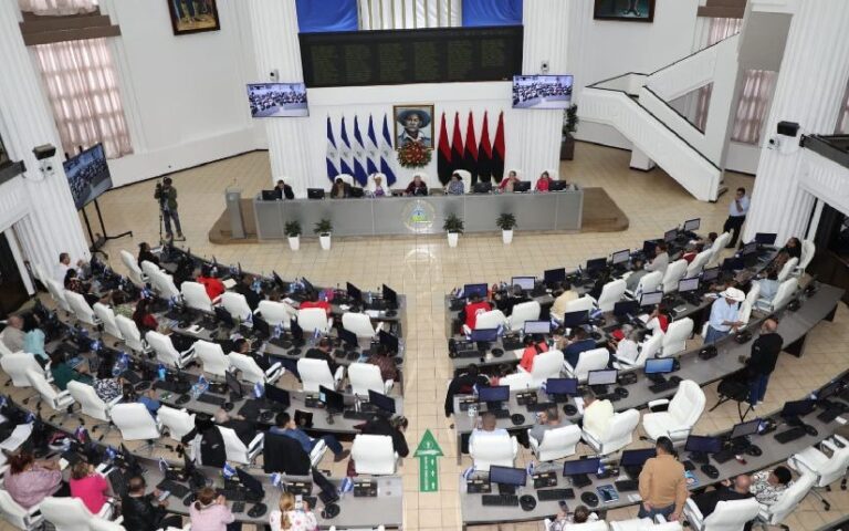 Asamblea rinde homenaje a los Héroes del 23 de Julio con dos menciones