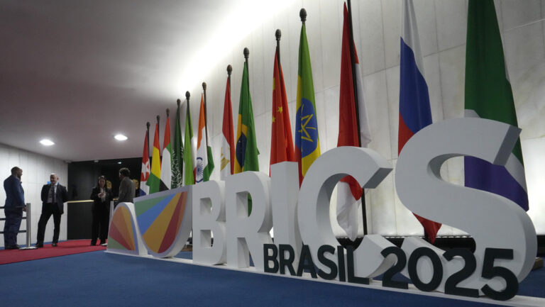 BRICS superan los 60 billones de dólares en activos