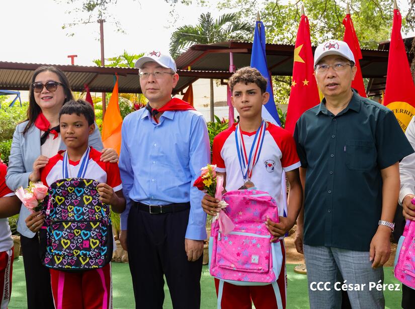China reafirma lazos de cooperación con Nicaragua con entrega de materiales educativos 3