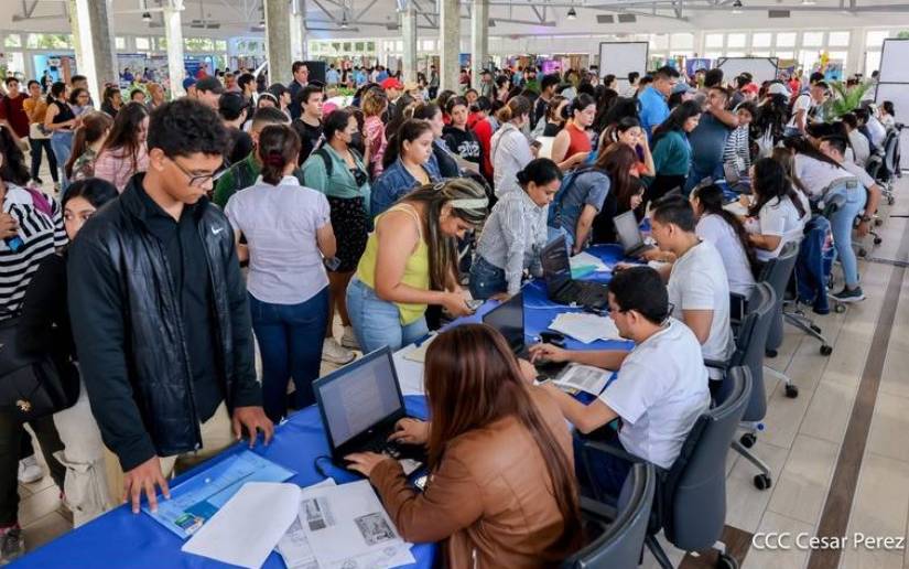 Para el Segundo Semestre 2025, el Gobierno de Nicaragua a través de las 12 universidades públicas entregará 25 mil 400 becas universitarias.