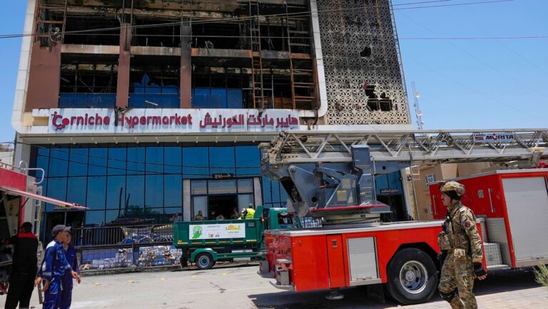 Irak: devastador incendio deja al menos 60 muertos