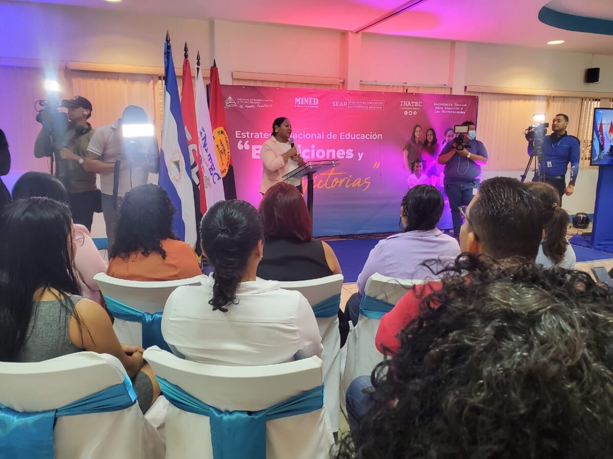 Lanzan programa de Evaluación y Competencias