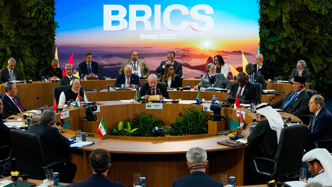 Líderes de los BRICS abordan temas importantes en la cumbre