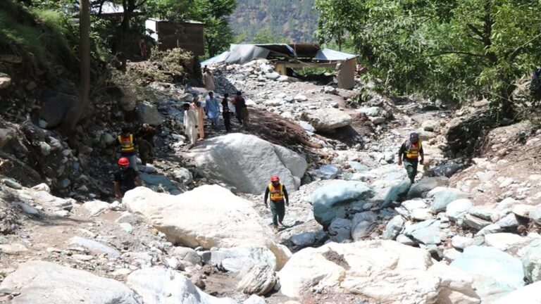 Lluvias monzónicas en Pakistán dejan 57 muertos