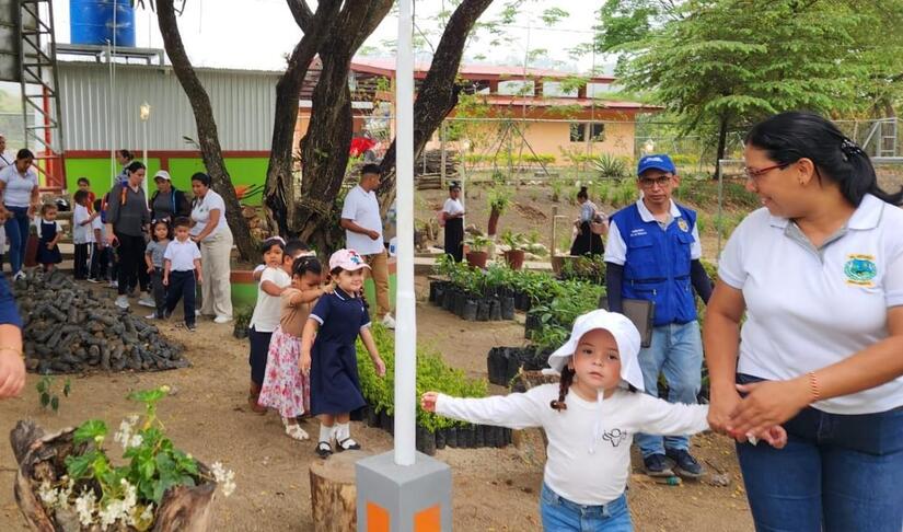 MIFAMILIA desarrolla actividades con los Mimados