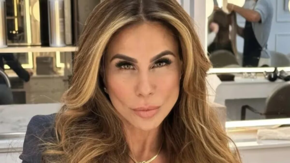 Se enamora de un bot de IA y la abandona