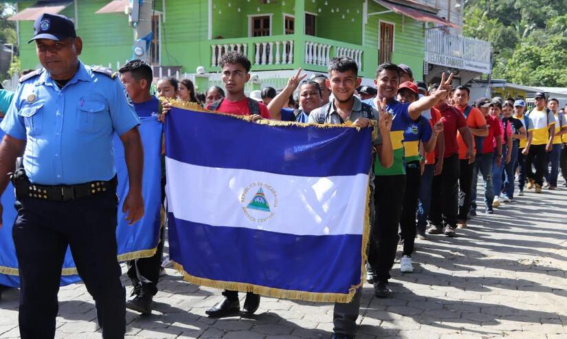 Triángulo Minero y Bocana de Paiwas celebran caminatas