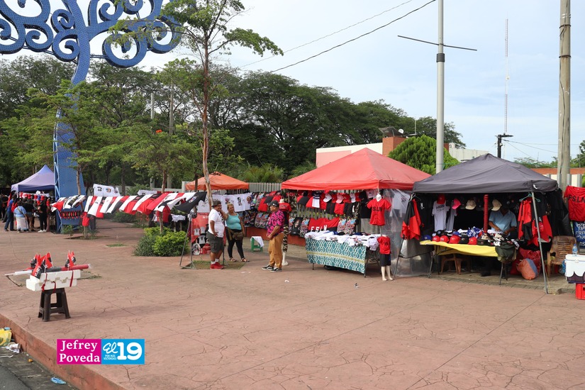 Variedad de artículos para celebrar el 46/19