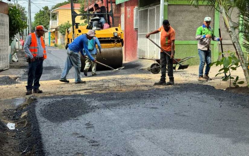 Avanza proyecto vial en el barrio Américas 1