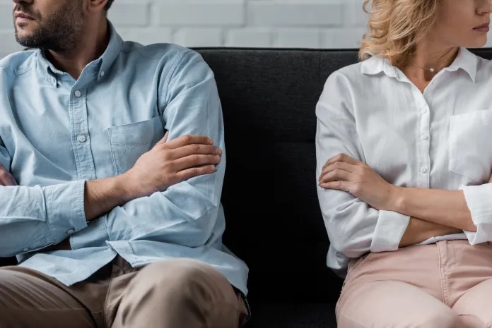 Se divorcia porque ChatGPT le reveló que su esposo la engaña