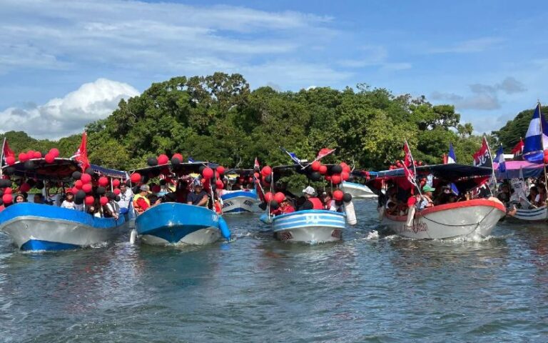 46/19 Siempre al Frente: Granada desarrolla caravana acuática en el lago Cocibolca