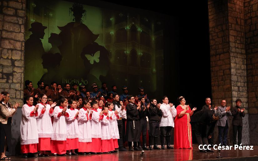 Familias disfrutan de la II Temporada Lírica INCANTO 2025