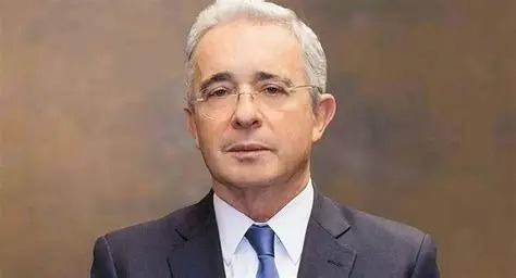 Apelan fallo que condena a expresidente Uribe a 12 años de prisión