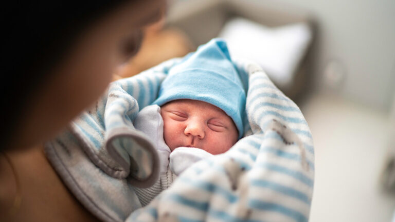Bebé gana récord Guinness en nacimiento prematuro