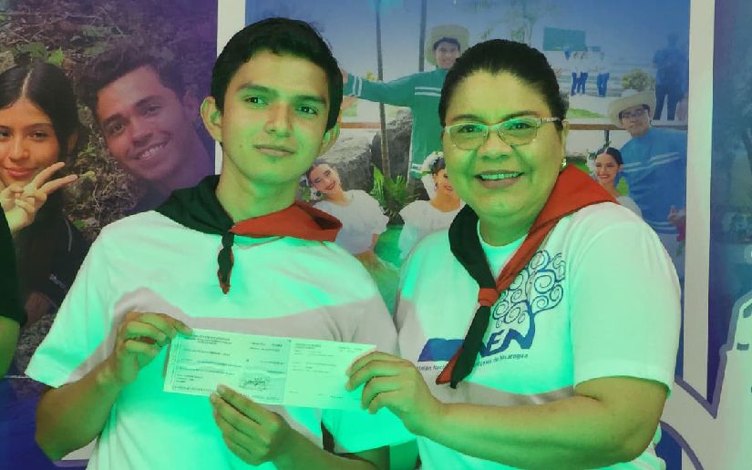 Becas para 998 estudiantes de la Universidad Casimiro Sotelo