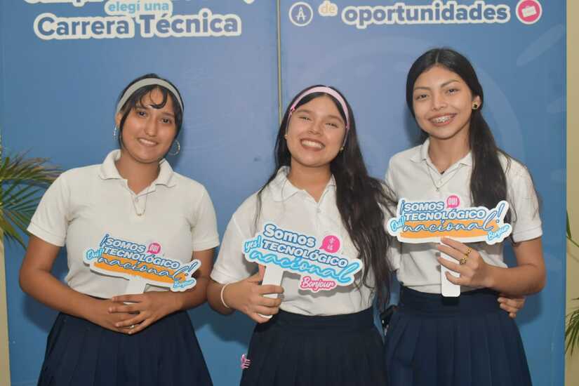 Celebran el Tercer Festival de Técnicos Profesionales Bilingües