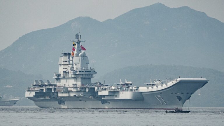 China acusa a Filipinas de realizar "maniobras peligrosas"