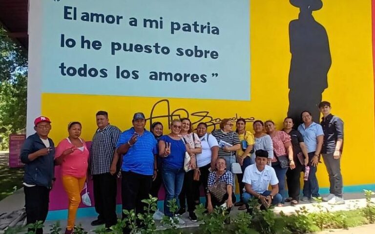 Emprendedores fortalecen sus negocios