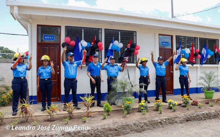 Escuela Nacional de Bomberos Unidos inaugura 900 metros de ampliación