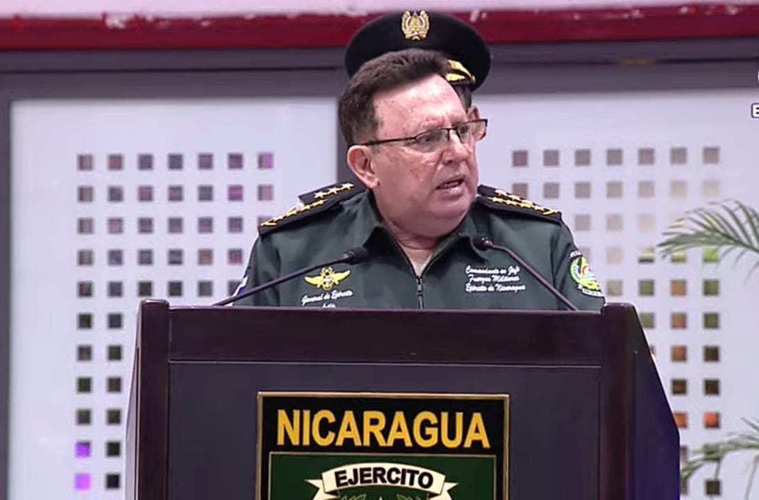 General Avilés felicita a la Fuerza Naval en su 45 aniversario de fundación