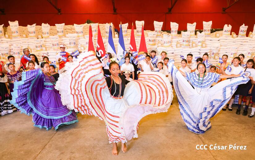 Gobierno inicia tercera distribución de la Merienda Escolar 1