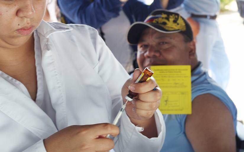 Lanzan Campaña Nacional de Vacunación contra la Fiebre Amarilla