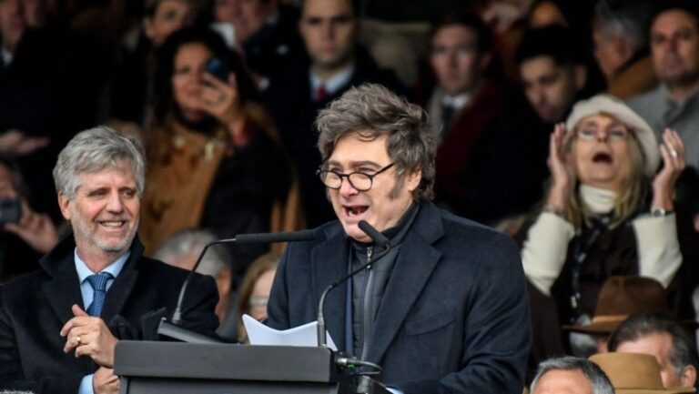 Milei anunció que dejará de utilizar insultos