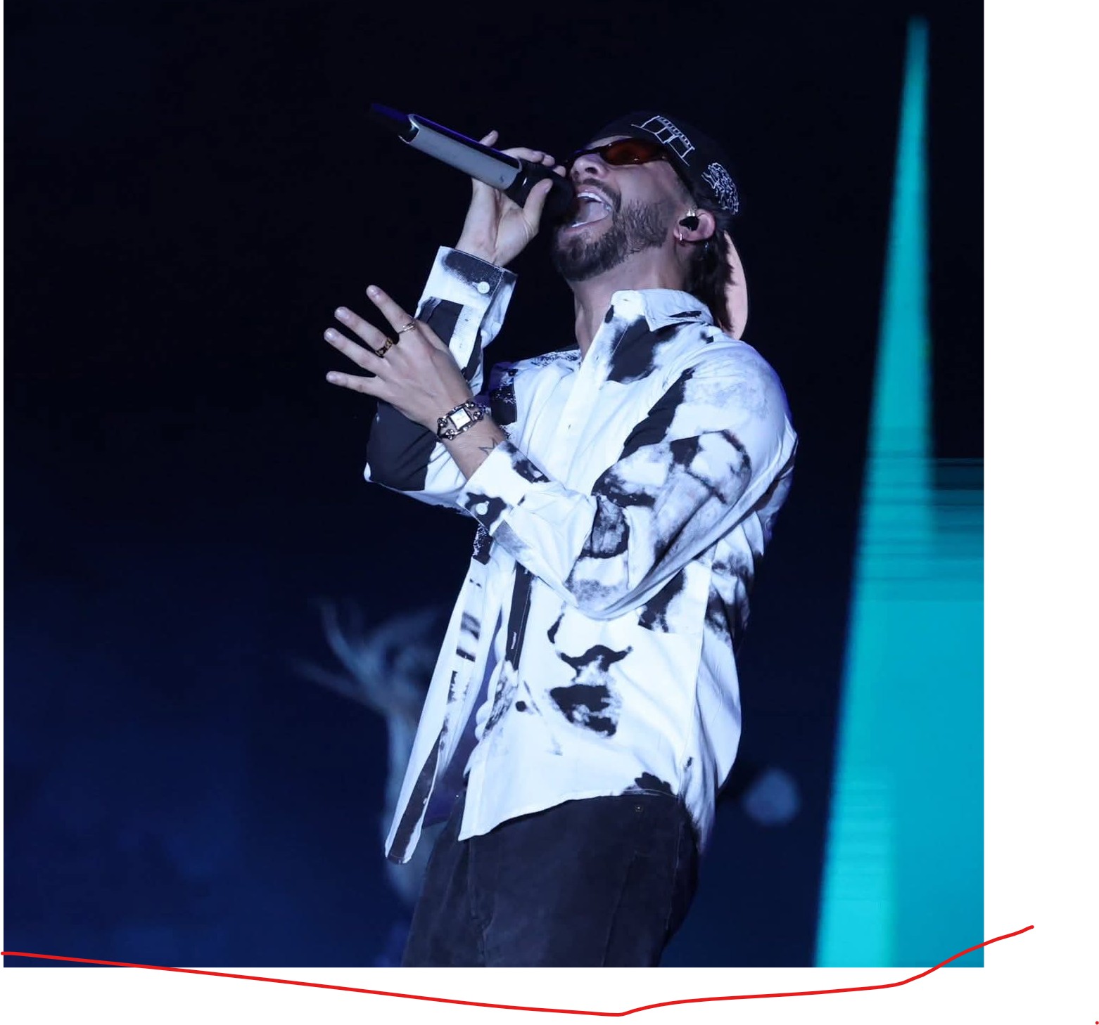El escenario del Estadio Nacional “Soberanía” en Managua vibró con la energía y el talento del artista puertorriqueño Mora.
