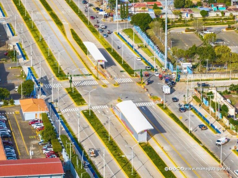 Más progreso y bienestar para Nicaragua: Imágenes del avance del Tramo I de la Pista Héroes de la Insurrección.
