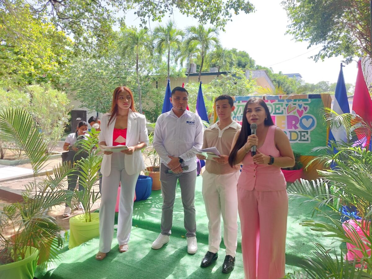 Presentan a las Reinas de la Madre Tierra de 27 universidades del país