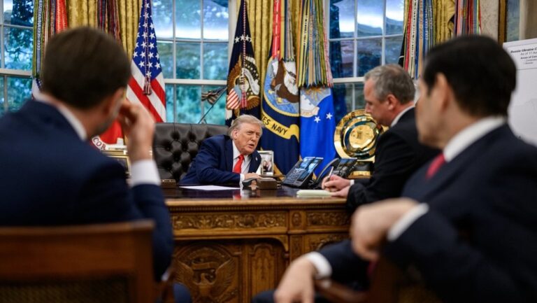 Trump: Putin tiene que ser bueno y Zelenski flexible