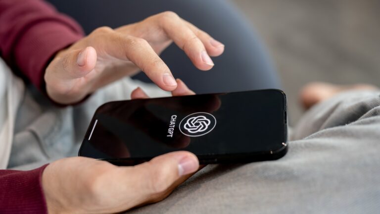 Consultarle a ChatGPT casi le cuesta la vida a un británico