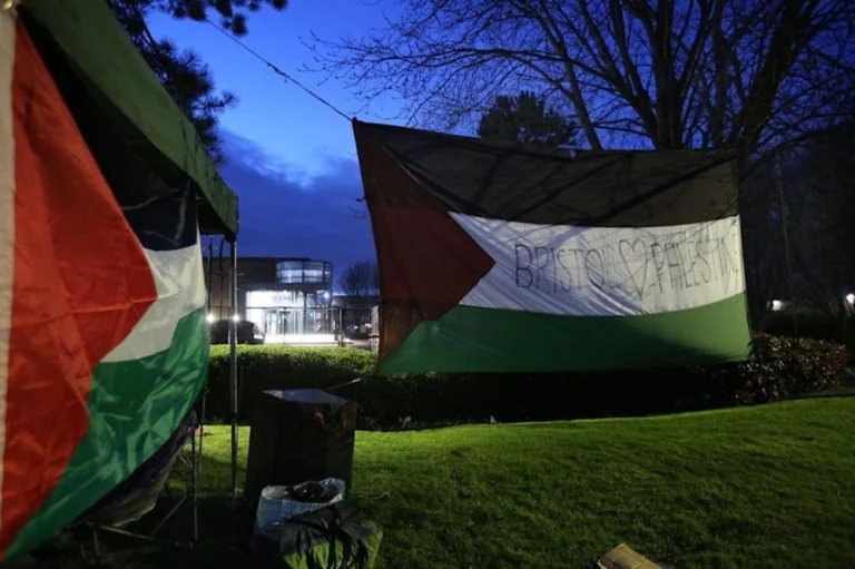 Cierran planta de drones tras campaña de protesta contra industria bélica israelí
